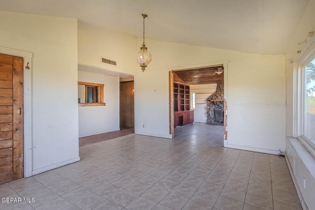 304 LUNA AZUL Drive, Chaparral, NM 88081