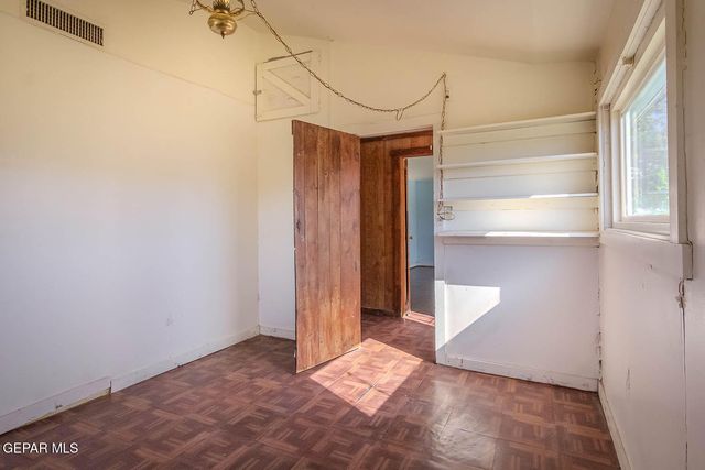 304 LUNA AZUL Drive, Chaparral, NM 88081