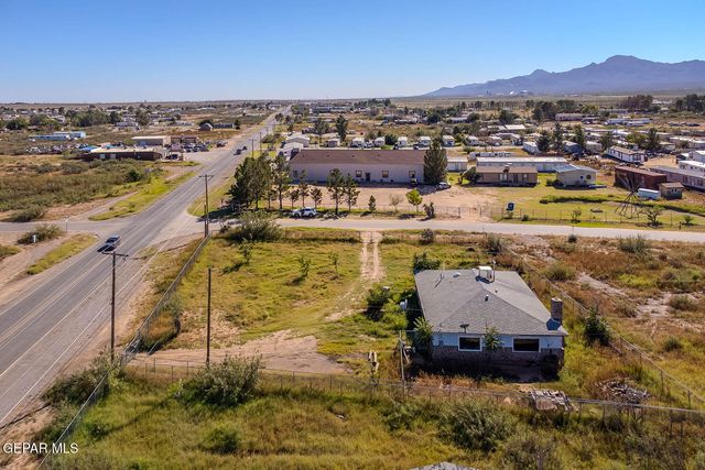 304 LUNA AZUL Drive, Chaparral, NM 88081