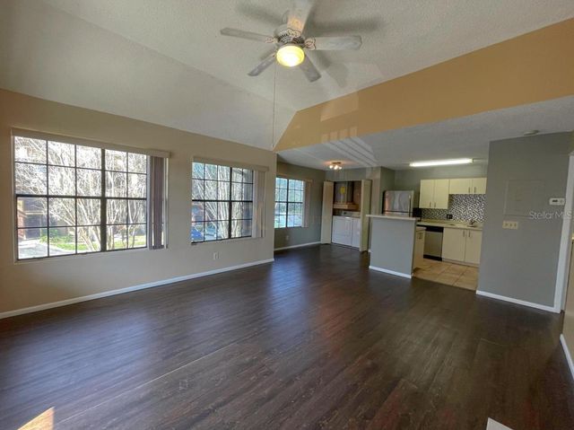 320 FORESTWAY CIRCLE 205, Altamonte Springs, FL 32701