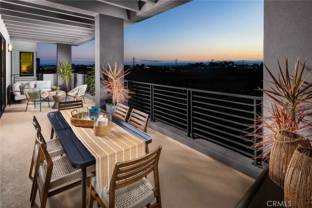 16175 Dawn 207, Tustin, CA 92782