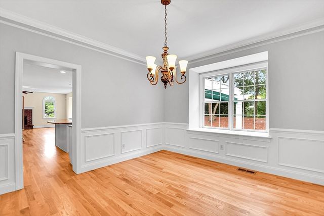 7 Whitehall Way, Bellingham, MA 02019