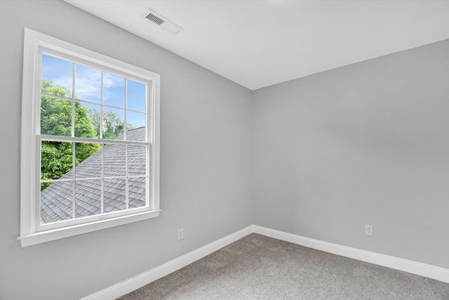 7 Whitehall Way, Bellingham, MA 02019