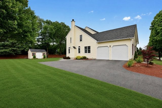 7 Whitehall Way, Bellingham, MA 02019
