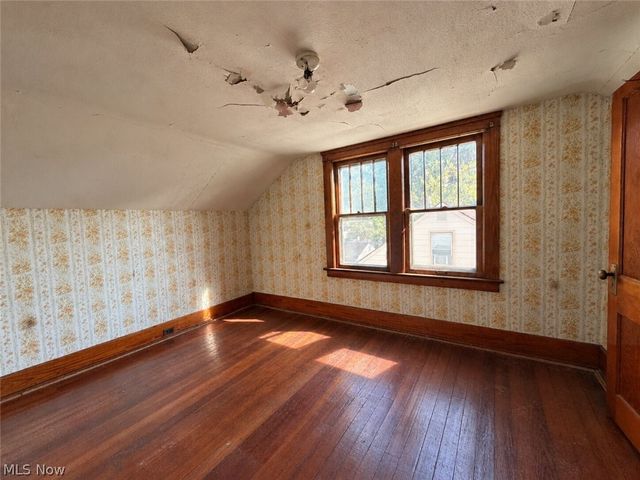 1454 Sheridan Avenue NE, Warren, OH 44483