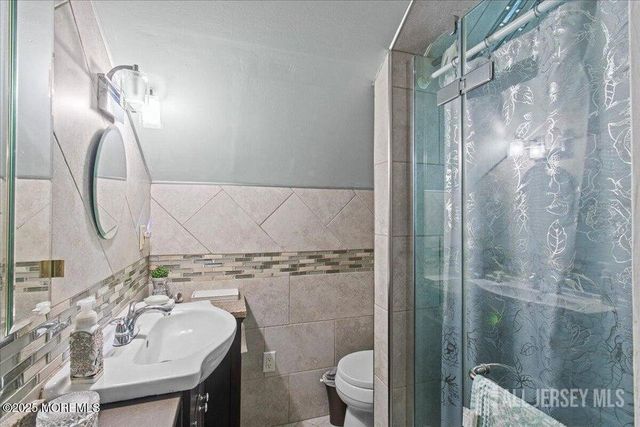 73 2nd Street, Keyport, NJ 07735