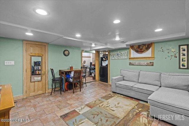 73 2nd Street, Keyport, NJ 07735