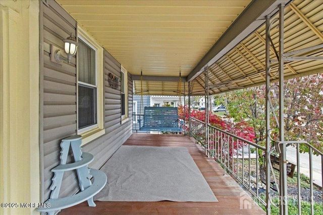73 2nd Street, Keyport, NJ 07735