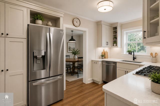 73 2nd Street, Keyport, NJ 07735