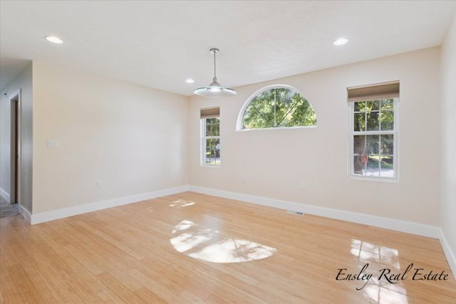 373 Cedar Street Ne, Cedar Springs City, MI 49319