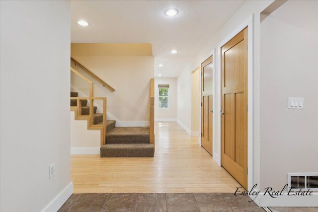 373 Cedar Street Ne, Cedar Springs City, MI 49319