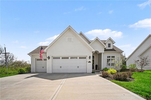 9201 Lime Stone Road, Parkville, MO 64152