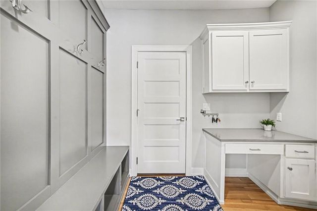 9201 Lime Stone Road, Parkville, MO 64152