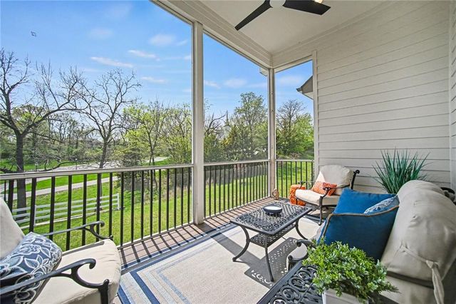 9201 Lime Stone Road, Parkville, MO 64152