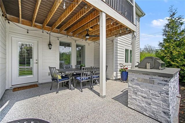 9201 Lime Stone Road, Parkville, MO 64152
