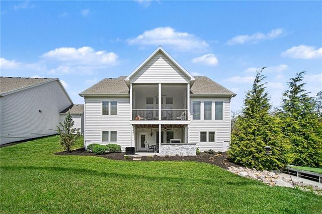9201 Lime Stone Road, Parkville, MO 64152