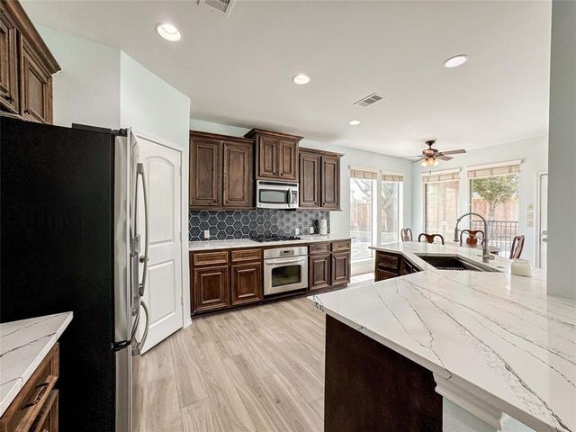 6081 Trent Court, League City, TX 77573