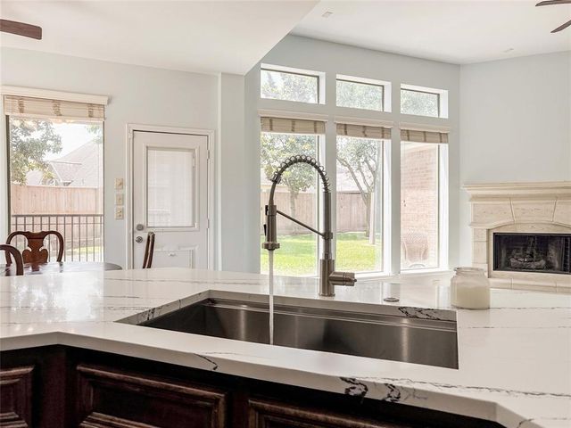 6081 Trent Court, League City, TX 77573