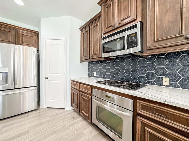 6081 Trent Court, League City, TX 77573