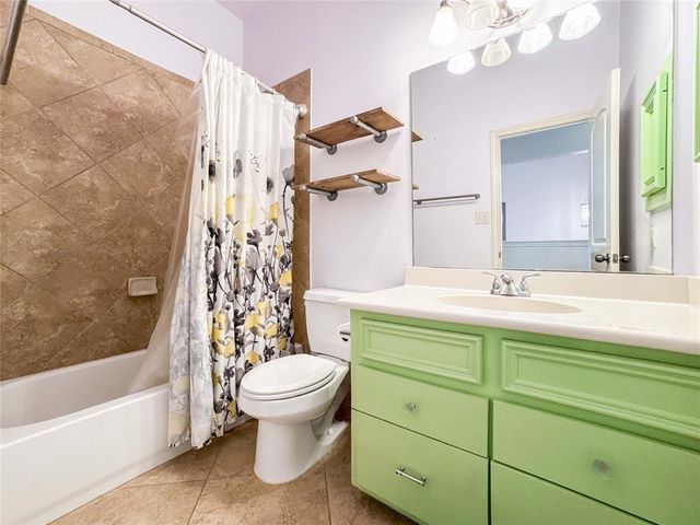 6081 Trent Court, League City, TX 77573