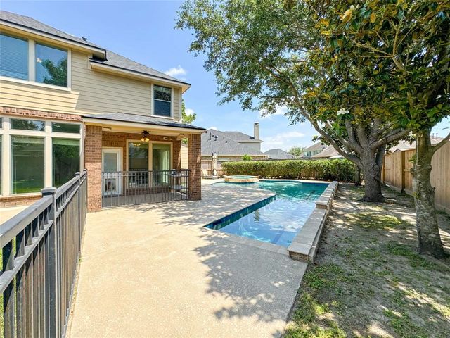 6081 Trent Court, League City, TX 77573