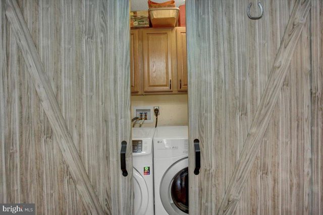 40 LISA CT, Martinsburg, WV 25405