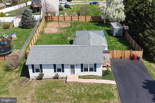 40 LISA CT, Martinsburg, WV 25405
