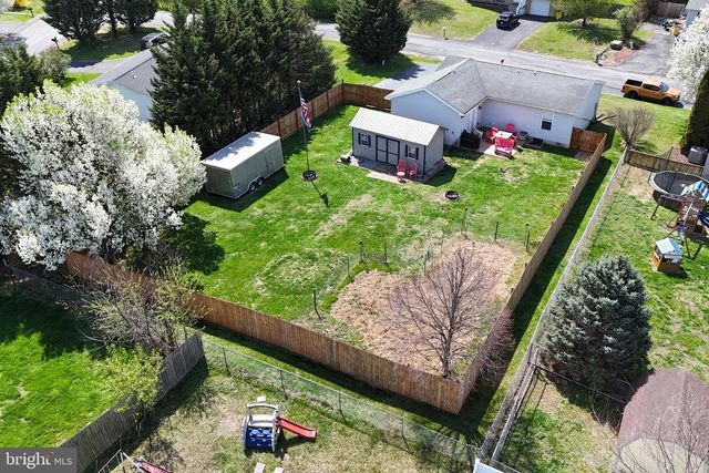 40 LISA CT, Martinsburg, WV 25405