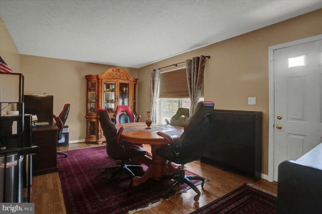 40 LISA CT, Martinsburg, WV 25405