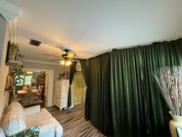 2517 Honeysuckle Avenue, Fort Worth, TX 76111