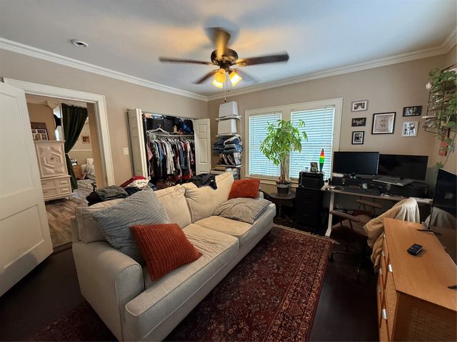 2517 Honeysuckle Avenue, Fort Worth, TX 76111