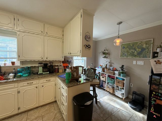 2517 Honeysuckle Avenue, Fort Worth, TX 76111