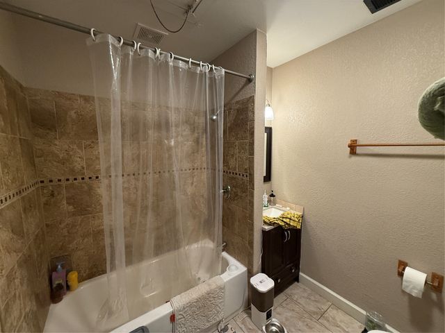 2517 Honeysuckle Avenue, Fort Worth, TX 76111