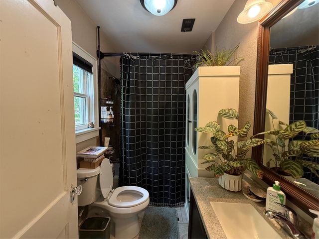 2517 Honeysuckle Avenue, Fort Worth, TX 76111