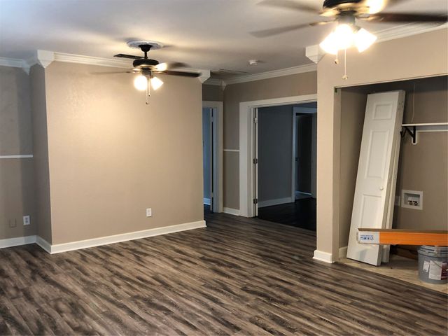 2517 Honeysuckle Avenue, Fort Worth, TX 76111