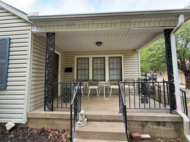 2517 Honeysuckle Avenue, Fort Worth, TX 76111