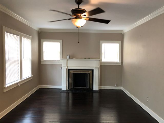 2517 Honeysuckle Avenue, Fort Worth, TX 76111