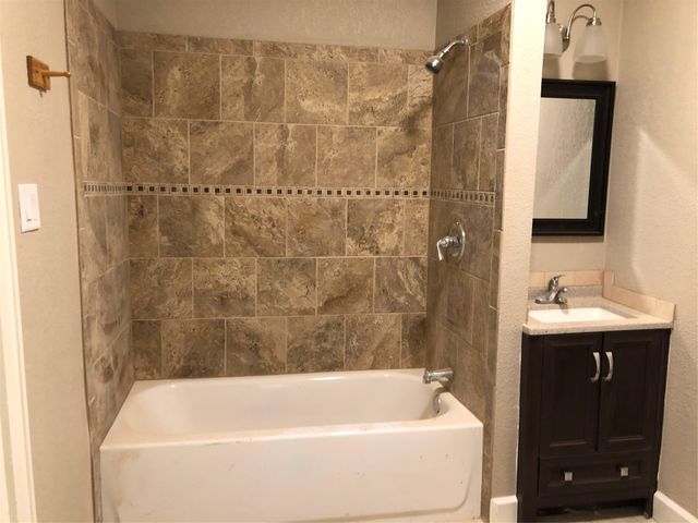 2517 Honeysuckle Avenue, Fort Worth, TX 76111