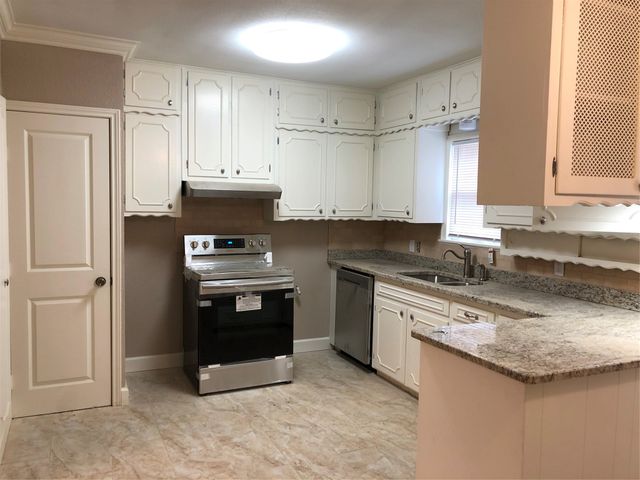 2517 Honeysuckle Avenue, Fort Worth, TX 76111