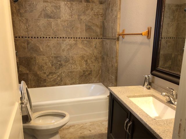 2517 Honeysuckle Avenue, Fort Worth, TX 76111