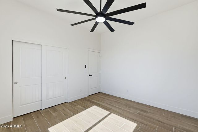812 E DESERT Drive S 96, Phoenix, AZ 85042