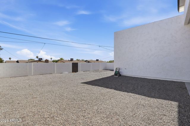 812 E DESERT Drive S 96, Phoenix, AZ 85042