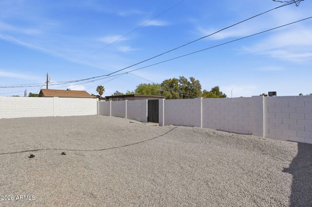 812 E DESERT Drive S 96, Phoenix, AZ 85042