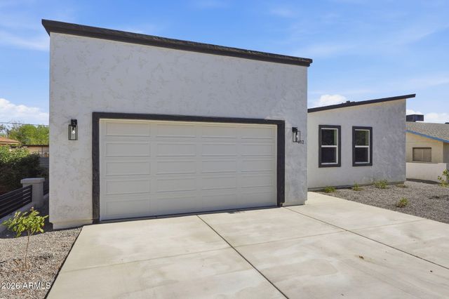 812 E DESERT Drive S 96, Phoenix, AZ 85042