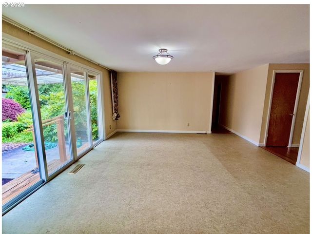 45 RUSTIC Pl, Eugene, OR 97401