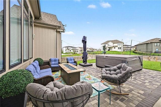 23834 W 58th Place, Shawnee, KS 66226
