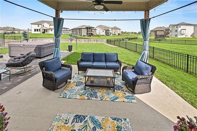 23834 W 58th Place, Shawnee, KS 66226