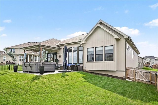 23834 W 58th Place, Shawnee, KS 66226