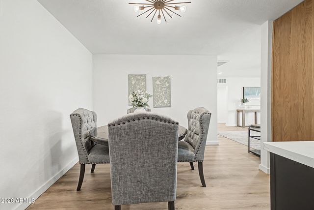 2402 W OSBORN Road, Phoenix, AZ 85015