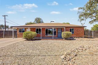 2402 W OSBORN Road, Phoenix, AZ 85015